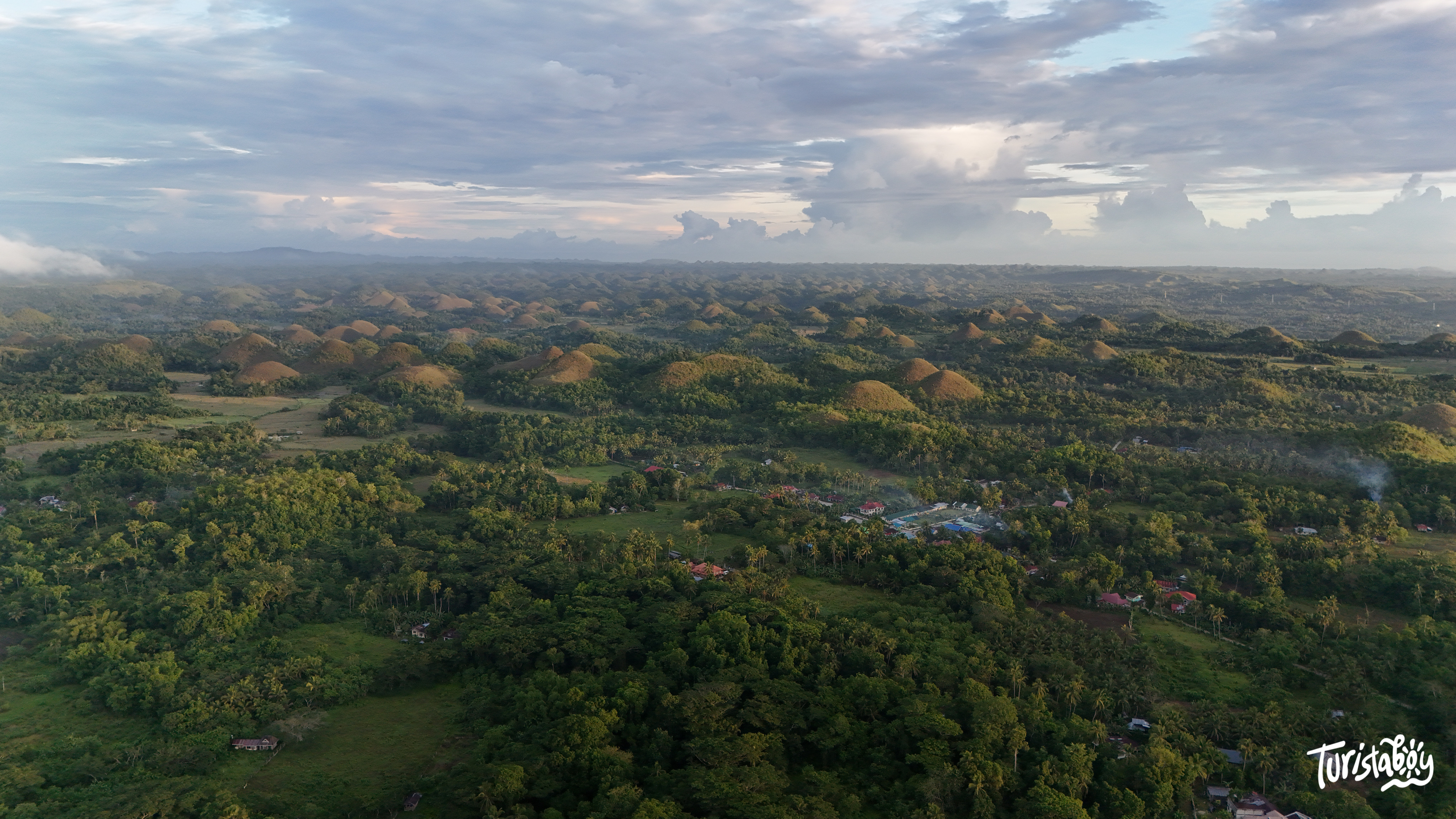 Chocolate Hills Park Carmen Bohol | Turista Boy